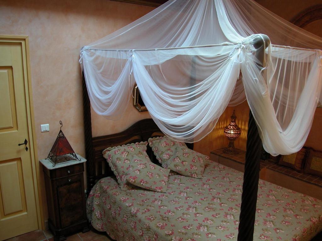 바르벵타느 Le Mazet De La Dame B&B 객실 사진